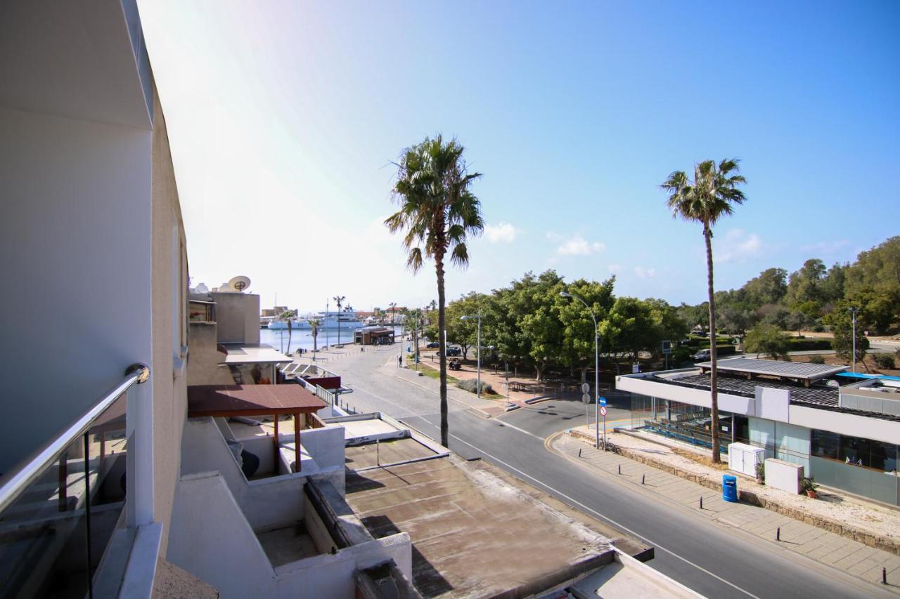 Phaedrus Living - Seaside Executive Flat Harbour 204 Lägenhet Paphos Exteriör bild